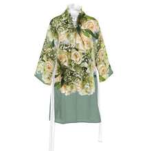 Load image into Gallery viewer, Wedding Flowers 2 Kimono
