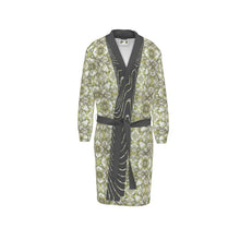 Load image into Gallery viewer, Spring Pine Branch Bathrobe
