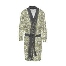 Load image into Gallery viewer, Spring Pine Branch Bathrobe
