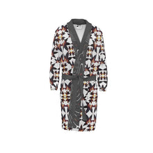 Load image into Gallery viewer, Black Leaf Jumble Quilt Bathrobe
